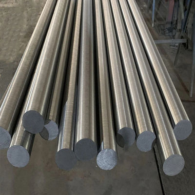 Sertlik 180-220 Alaşımlı çelik malzemesi Alaşımlı yuvarlak çubuk 7.85G/Cm3